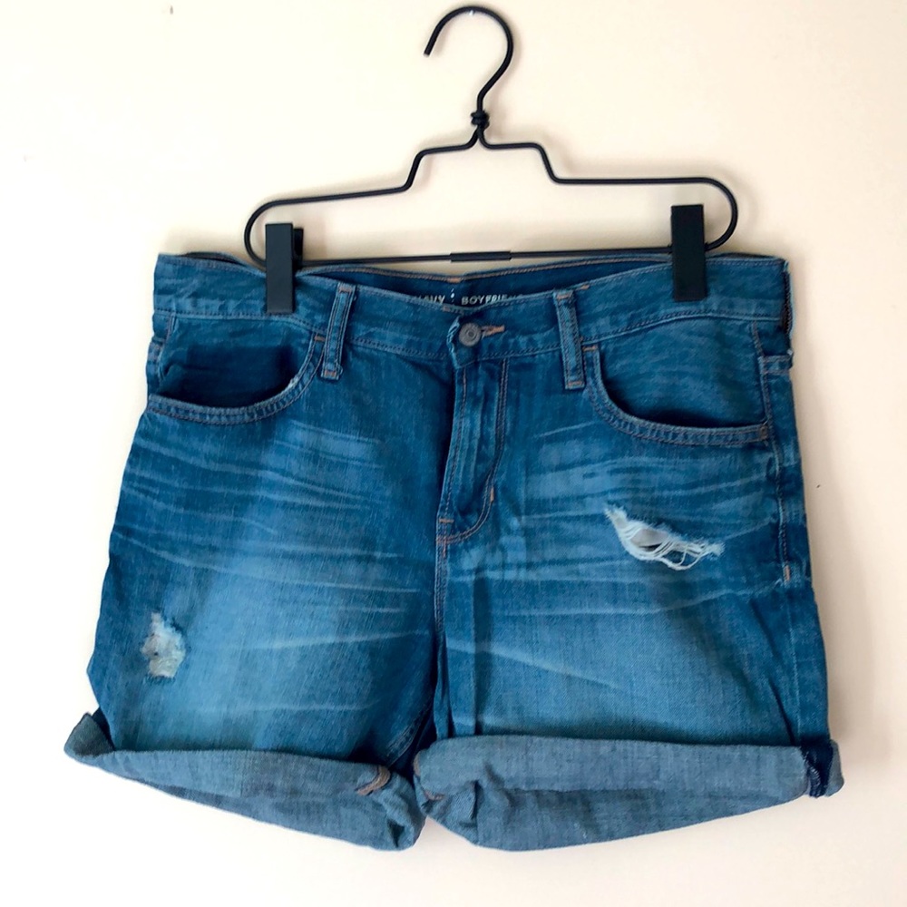Old Navy | US 6 Boyfriend Shorts